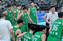 爱游戏体育清晨CBA常规赛焦点战，广东宏远扳平良机，引发热议，控场能力受关注的简单介绍