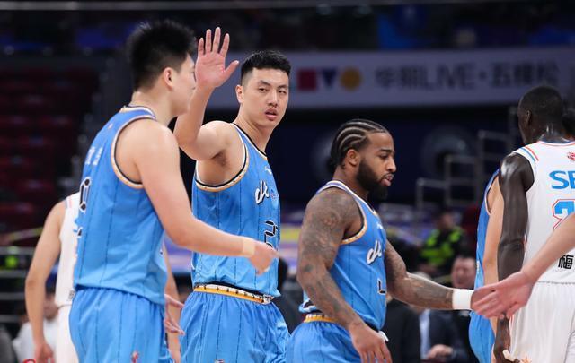 关键战北京国安备战CBA季后赛，外线爆发细节流出，媒体盛赞，团队化学反应显著的简单介绍